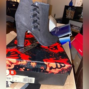 Fergilious heeled boots